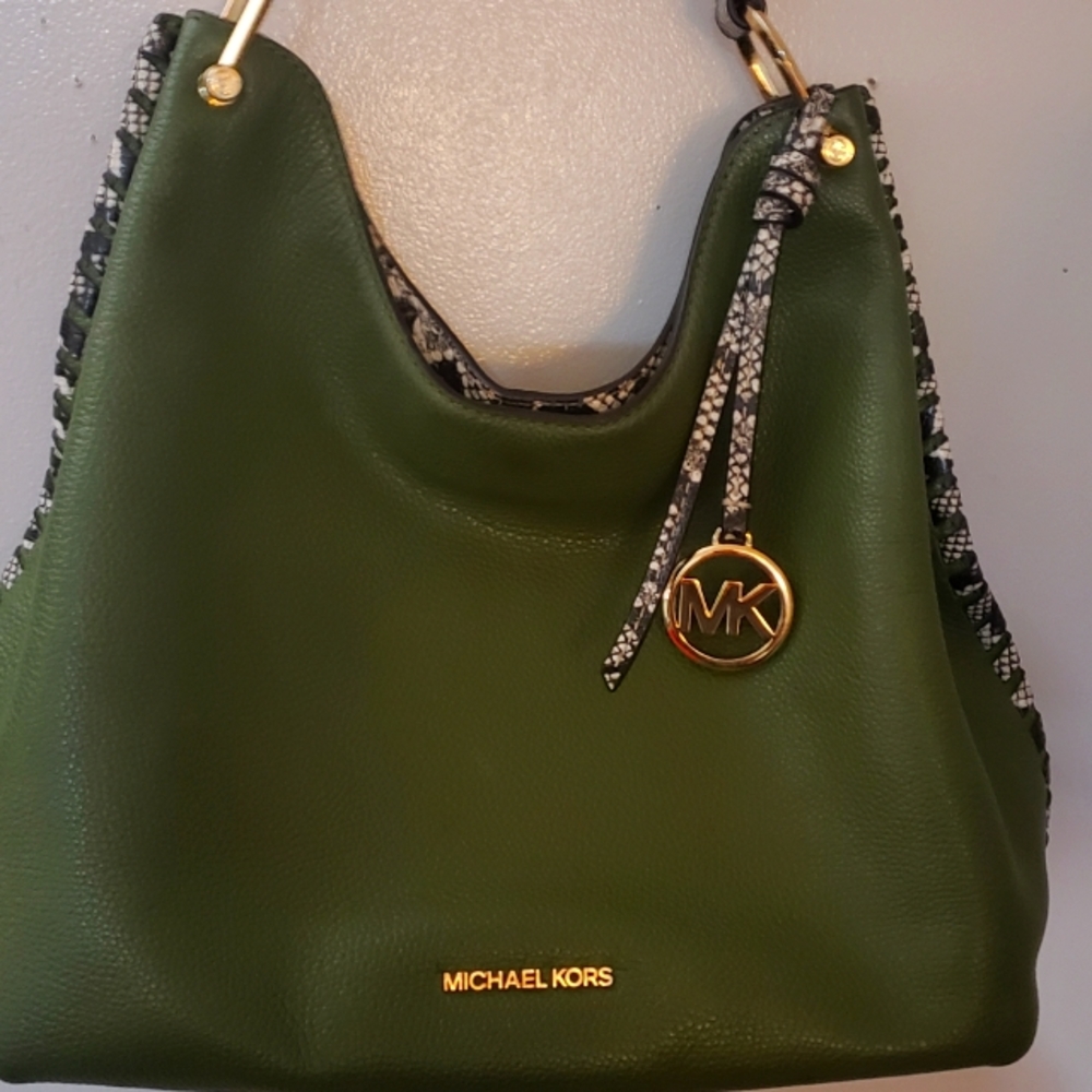 Michael kors purse